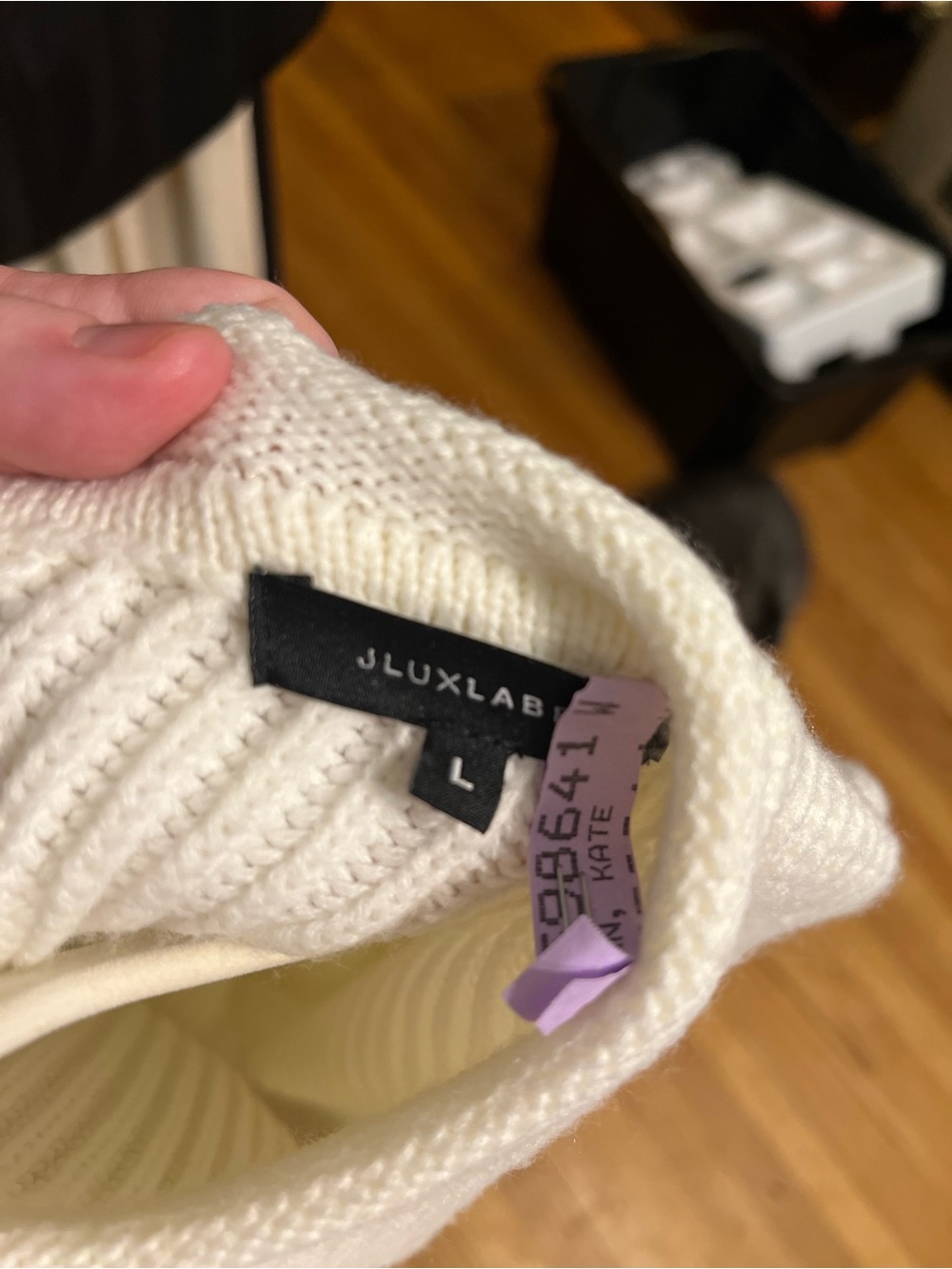Cream Ribbed Crewneck Sweater - L